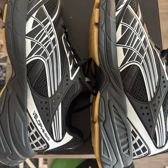 Puma Velophasis Technisch Black and White Sneakers size 12 NEW. Gunshoe bottom - Picture 1 of 13